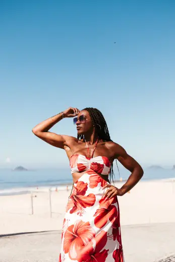 Musa da Dra. Camila Teixeira celebrando o emagrecimento — Leblon, Rio de Janeiro